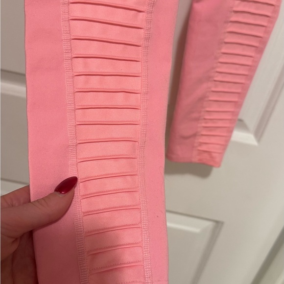 ALO Yoga Pink Ribbed Leggings - Picture 3 of 5